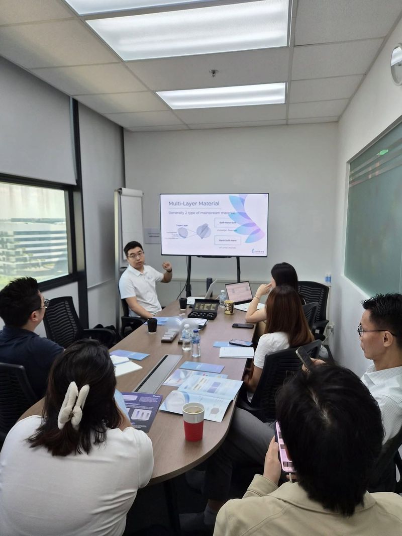 On 20 March 2026, YuYi Dental conducted a product training to one of our distributors, SA Dental,...